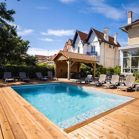 招待所 Private Le Kervan 阿卡雄