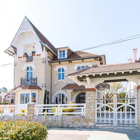 Private Le Kervan * 阿卡雄